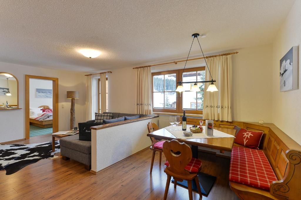 Fuermesli Appartements Lech am Arlberg Room photo